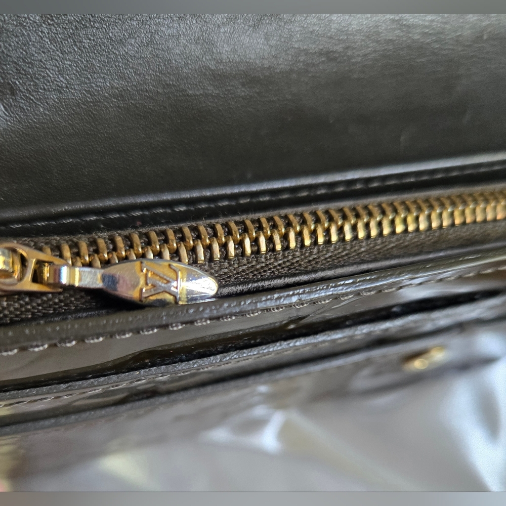 Louis Vuitton Olive Vernis Sarah Long Wallet - Picture 6 of 16